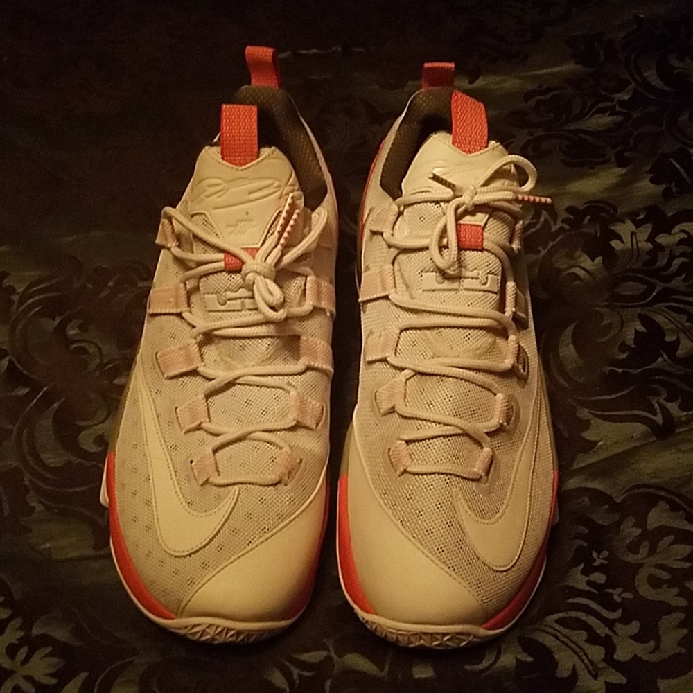 ❌SOLD❌Men Nike shoes